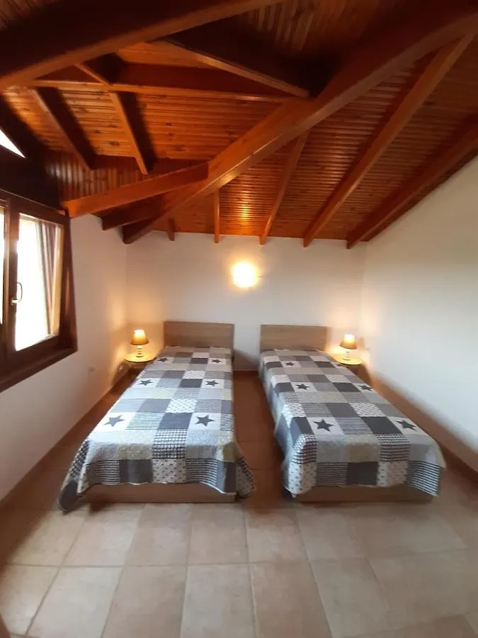 Spacious Villa Near Thessaloniki Agia Triada