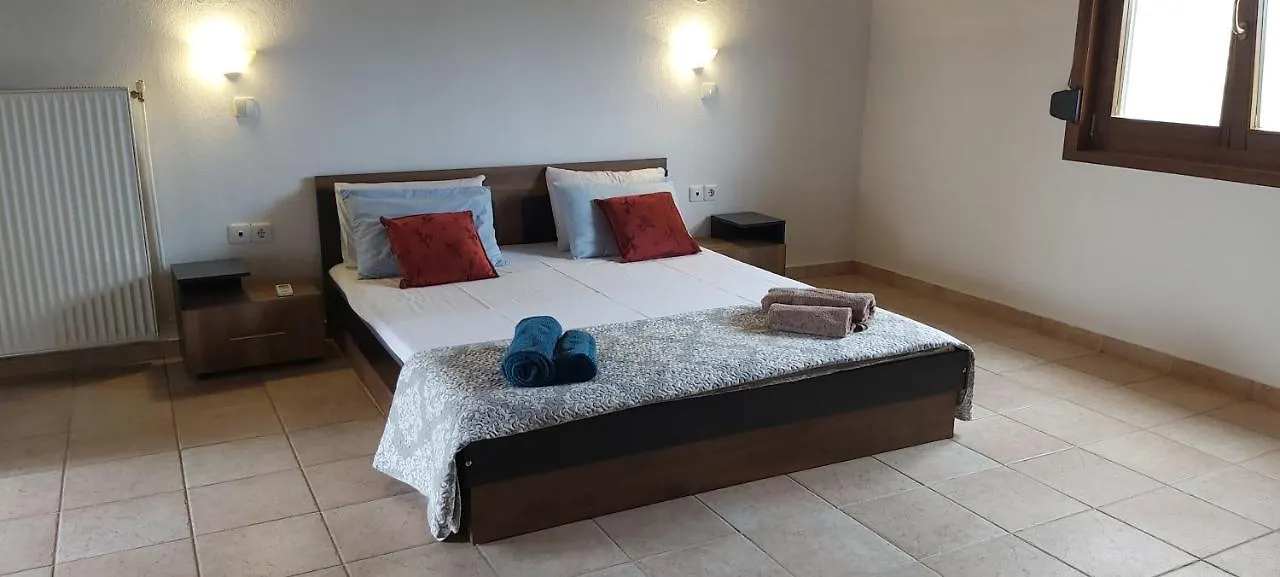 Spacious Villa Near Thessaloniki Agia Triada